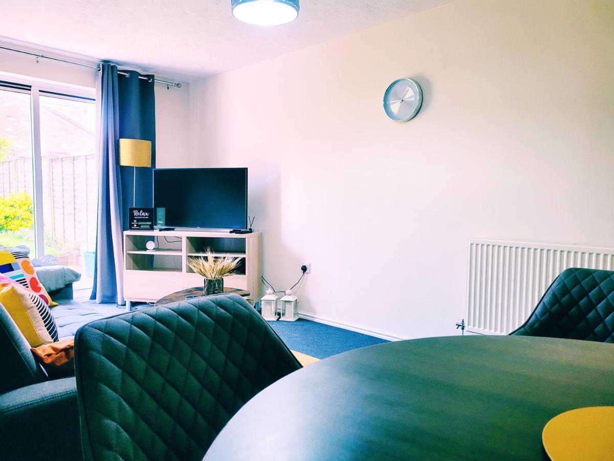 Modern 2 Bed House- Free Parking And Close To The Centre Bristol Exteriör bild