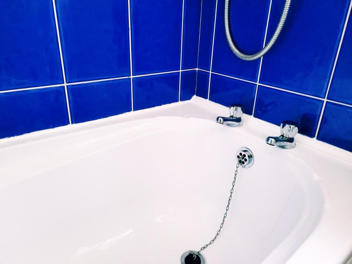 Modern 2 Bed House- Free Parking And Close To The Centre Bristol Exteriör bild